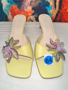 No.64 AK Anne Klein Yellow Square Toe Mule Heels with Floral Embellishment